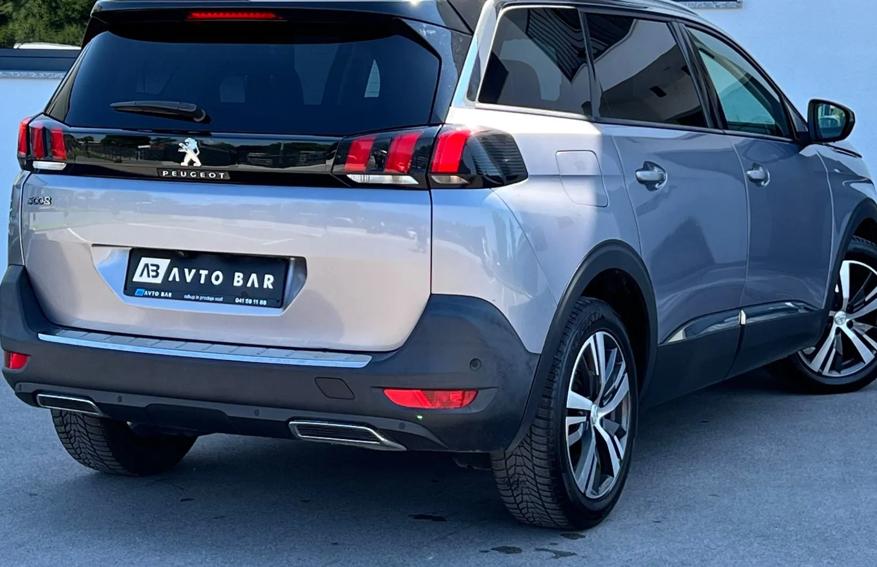 Zunanja slika - Peugeot 5008 - ALLURE+SLO+FULL LED+ALU+KEYLESS GO+HI-FI - 6