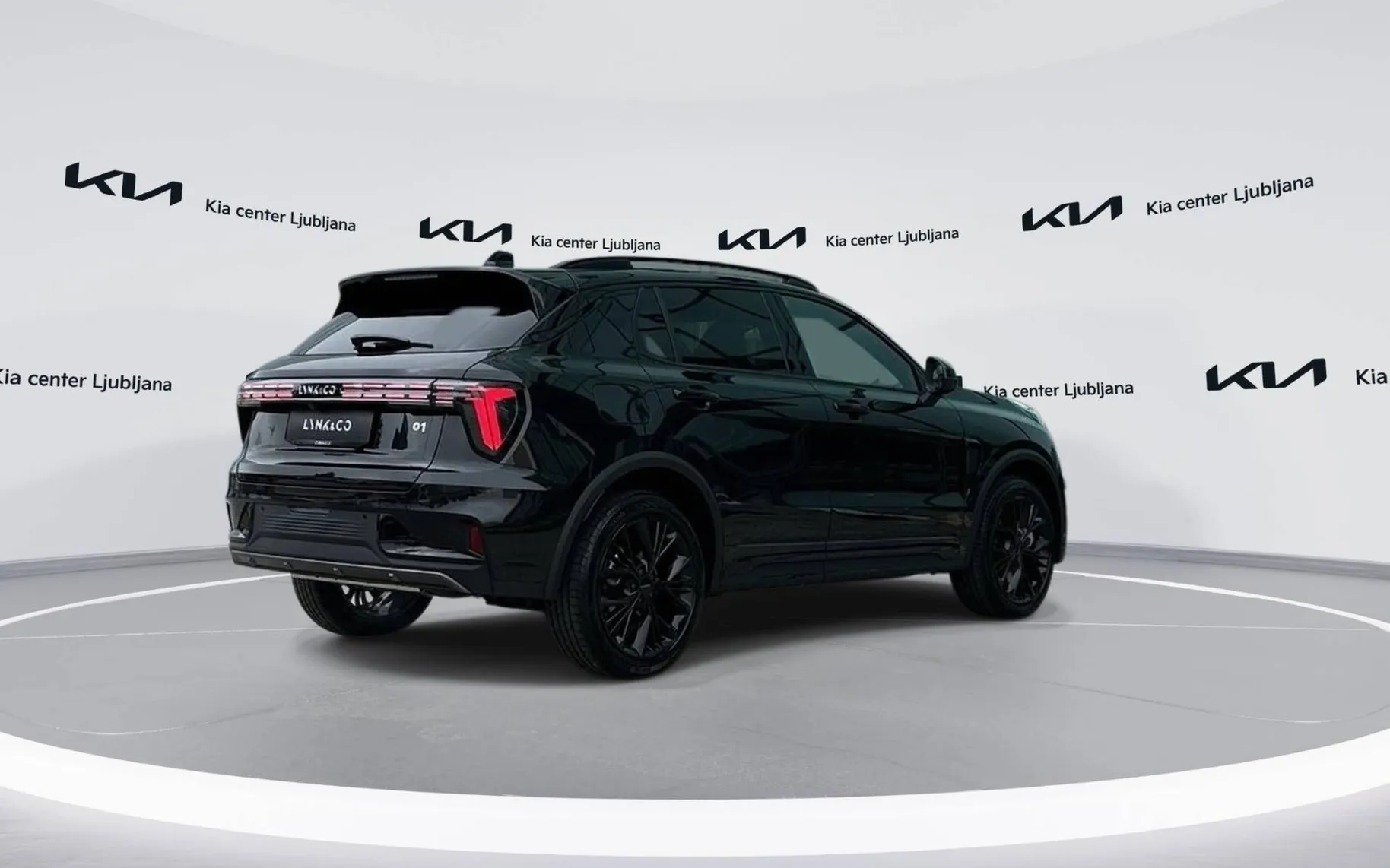 Zunanja slika - Lynk & Co 01 - More 2025 Priključni hibrid... - 5