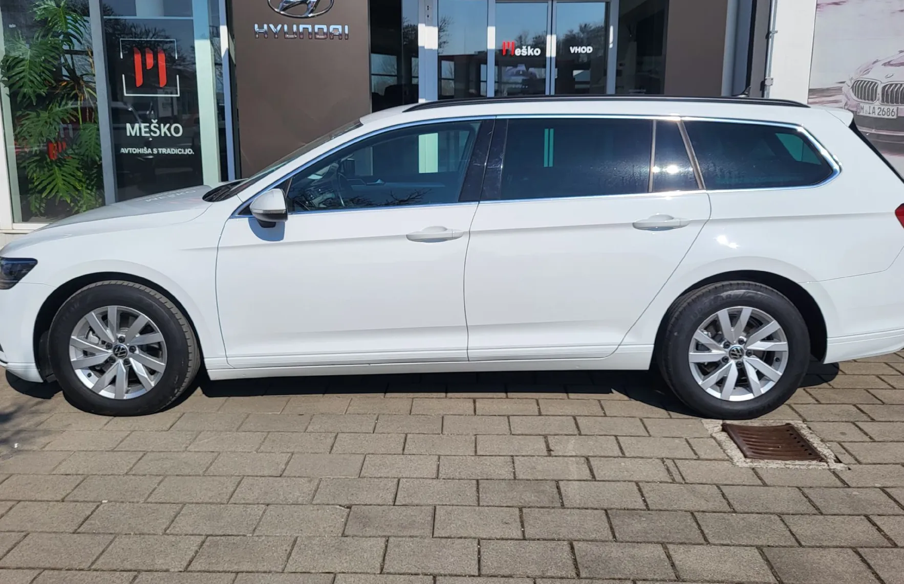 Zunanja slika - Volkswagen Passat - Variant 2.0 TDI AUT slo-1.last-alu-acc-navi-led-radar-pdc- - 3