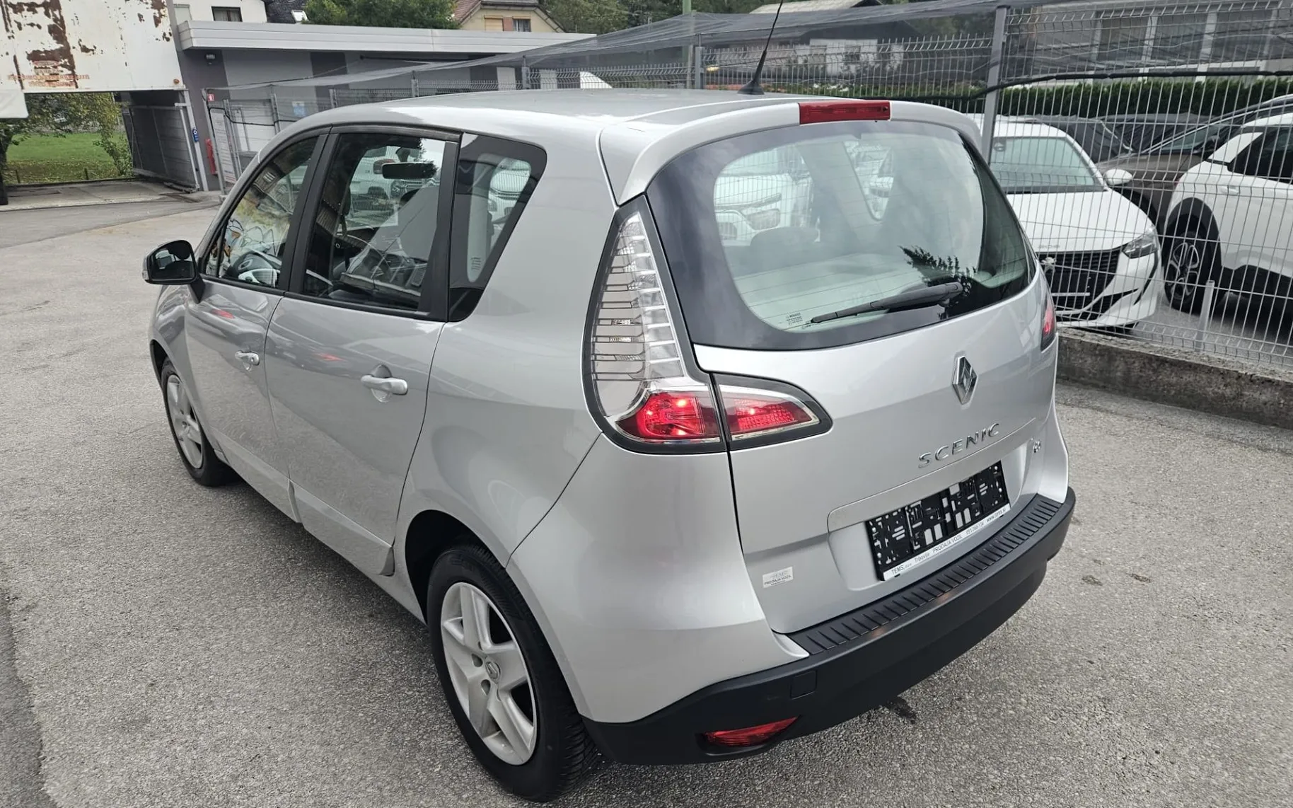 Zunanja slika - Renault Scénic - 1.5 dCi 110 - Expression - 4