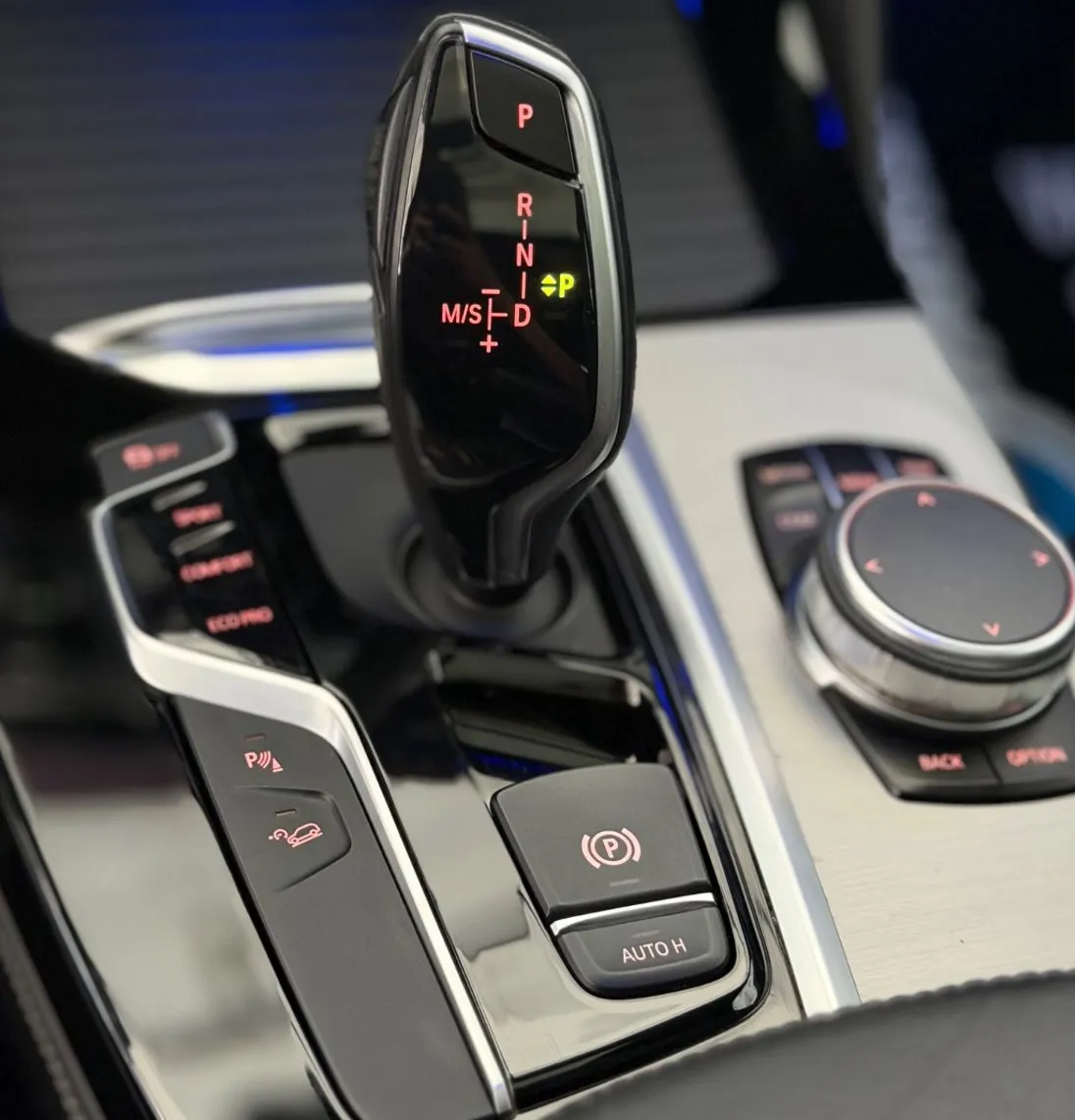 Zunanja slika - BMW X4 - serija : xDrive M40i-RADAR-PANO-KEYLESS-HUD-KAMERA - 18