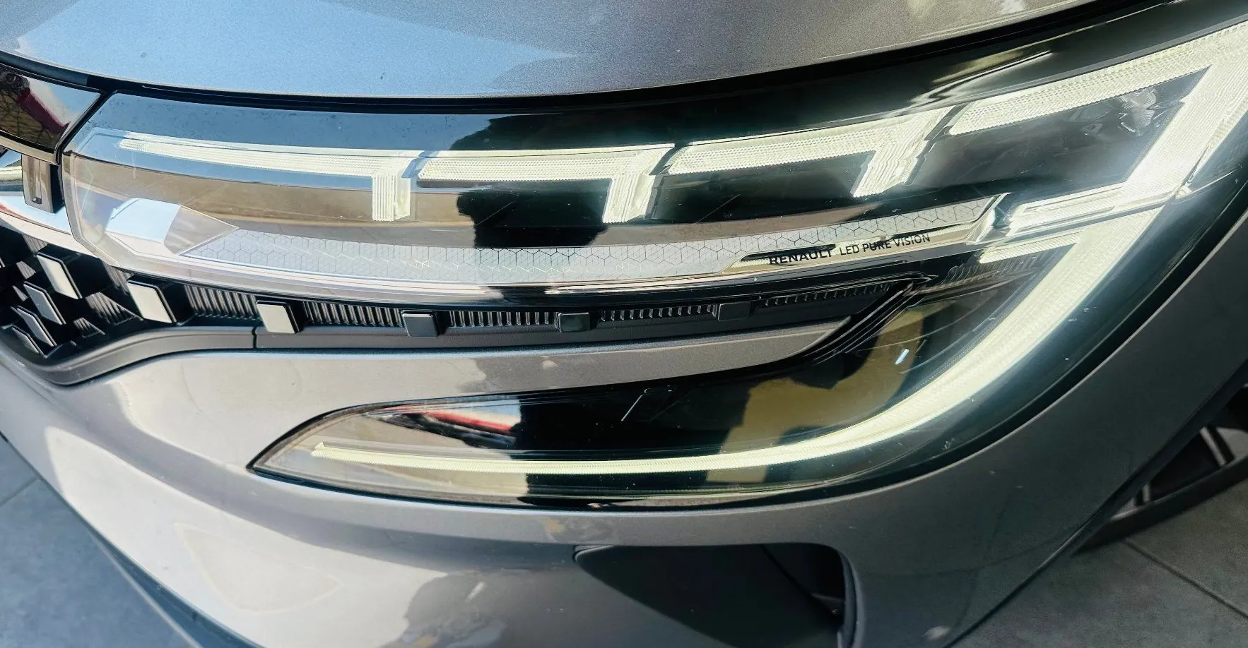 Zunanja slika - Renault Austral - 1.3 16V AUT.SLOVESKI.VSI SERVISI.KAMERA.USNJE.LED - 4