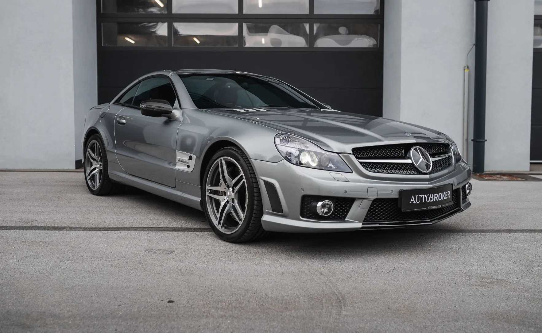 Zunanja slika - Mercedes-Benz SL-Razred - SL 63 AMG PERFORMANCE PAKET ACC TV AIRSCARF - 4