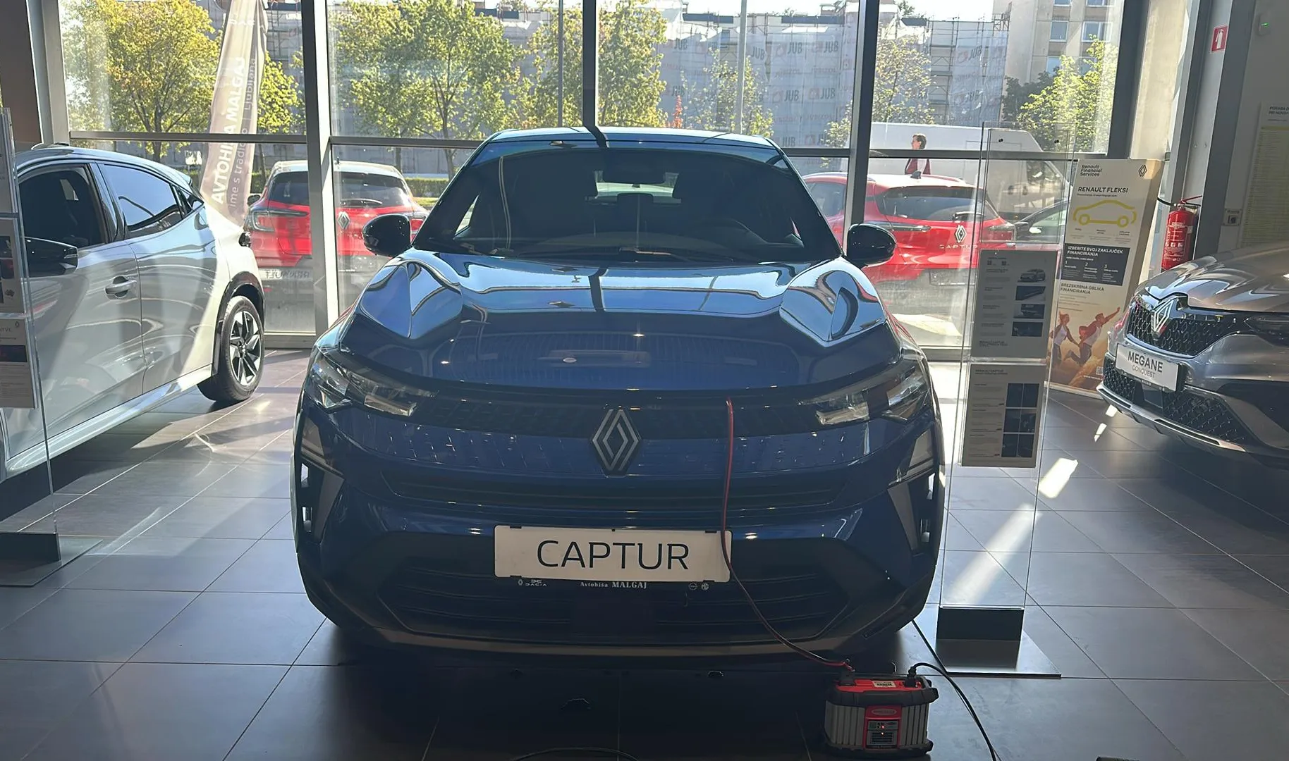 Zunanja slika - Renault Mégane - Techno 145 E-Tech Avtomatik+ Paket Varnost - 4