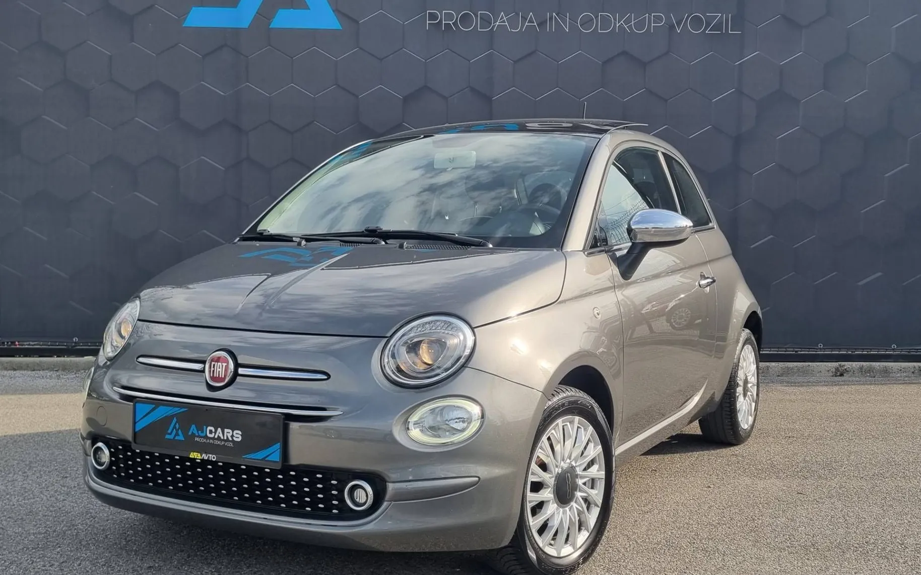 Zunanja slika - Fiat 500 - 1.2 Lounge-Panorama-2xLED-PDC-Tempmat-Touchscreen - 1