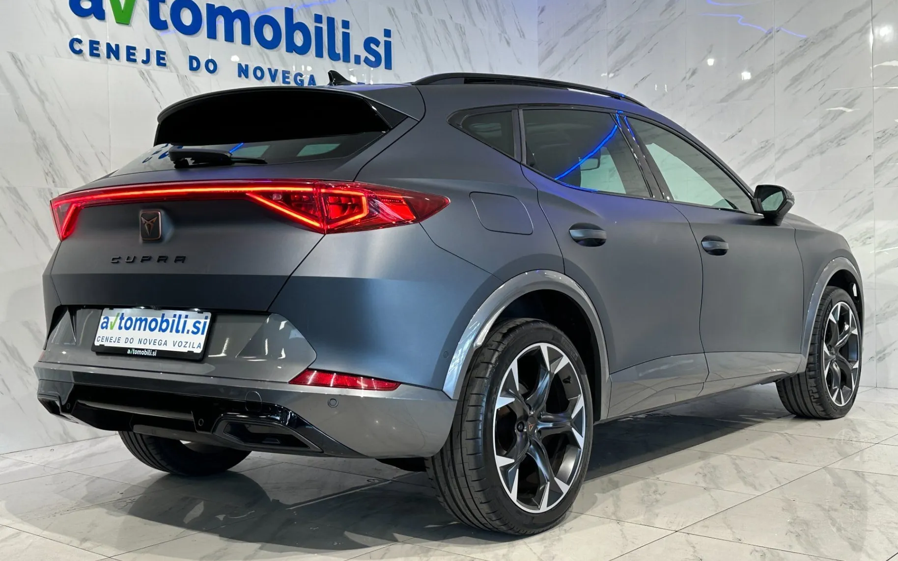 Zunanja slika - Cupra Formentor - 2.0 TSI DSG 4Drive|Led|Pano|Kamera|PDC|Gretje|SLO - 4