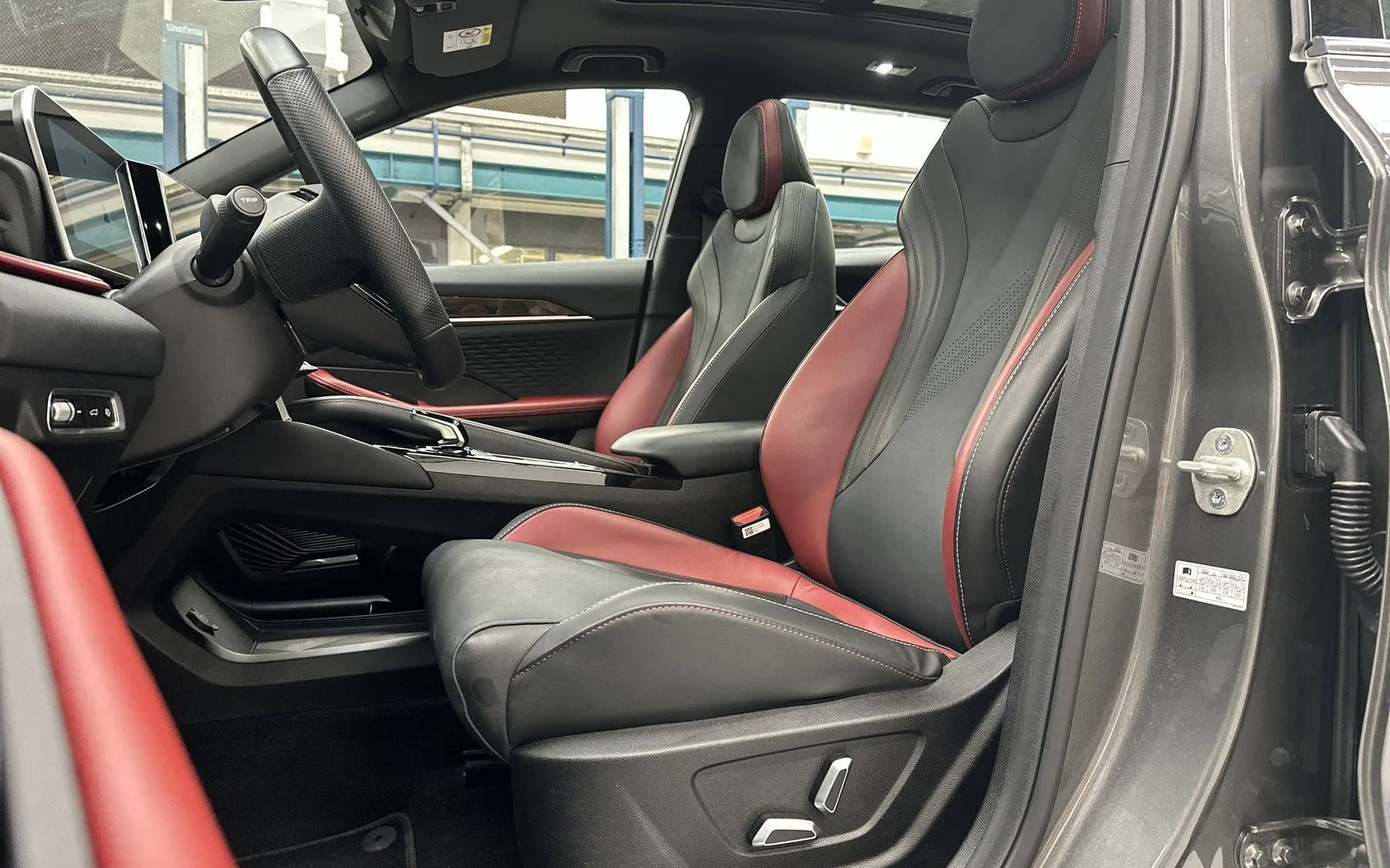 Notranja slika - Geely CoolRay - 1.5 TD GF - 10