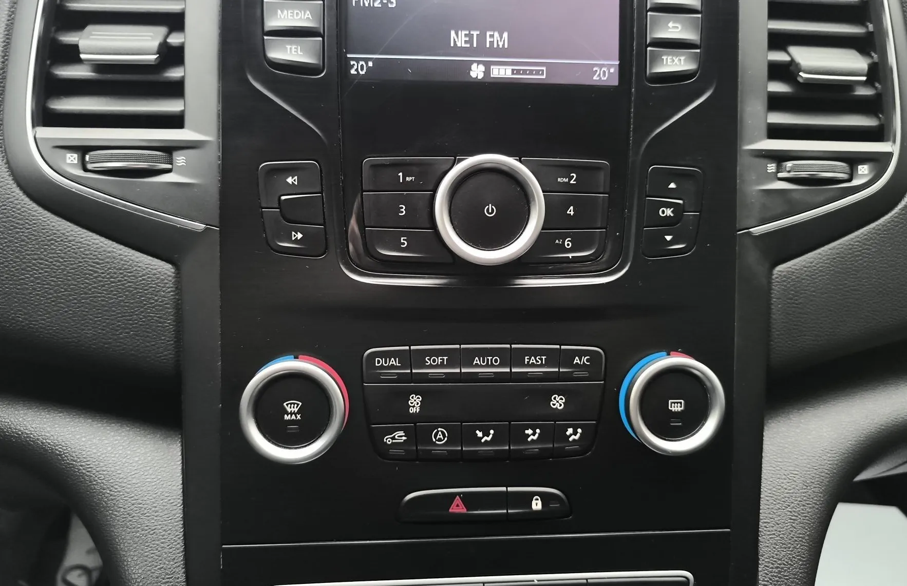 Zunanja slika - Renault Mégane - Megane Berline TCe 100 SLO POREKLO - 1.LASTNIK - 13