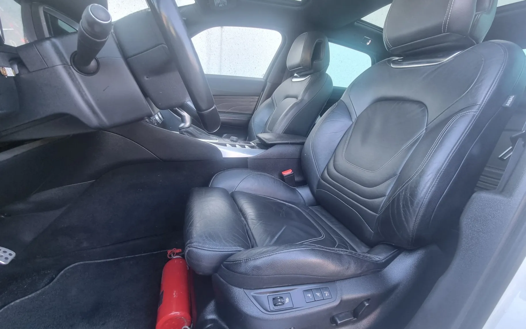 Zunanja slika - Citroën DS5 - 2.0 HDi Avtomatik - KAMERA-NAVI-HIFI-GRETJE SED. - 32
