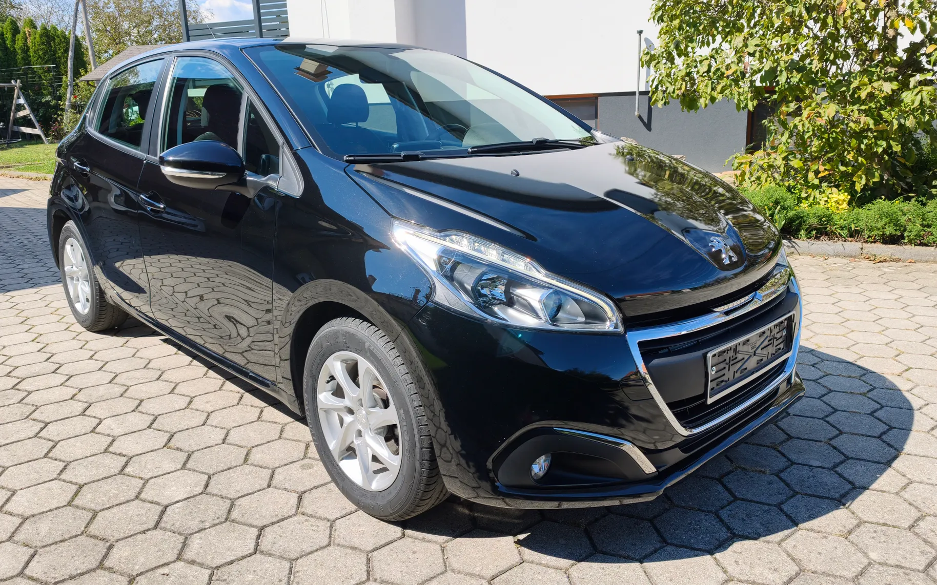 Zunanja slika - Peugeot - 208 1,2 PureTech 83 S&S Active - 4