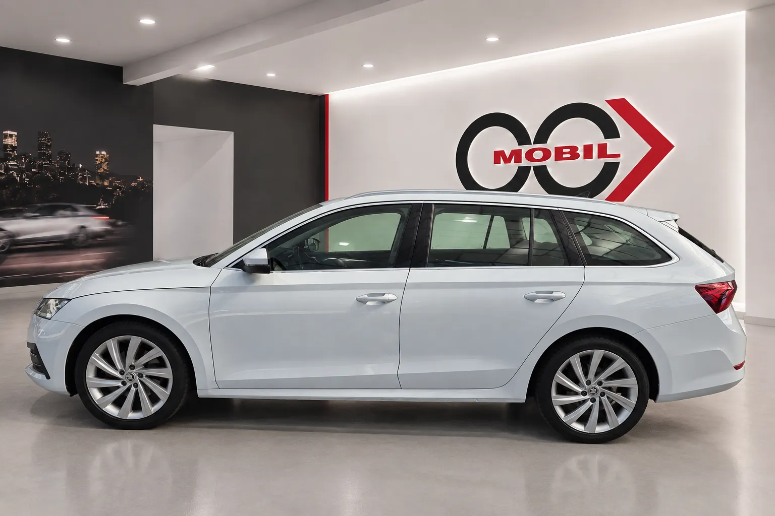 Notranja slika - Škoda Octavia - Combi 2.0 TDI Style DSG - Matrix.DCC.HUD.Canton .. - 8