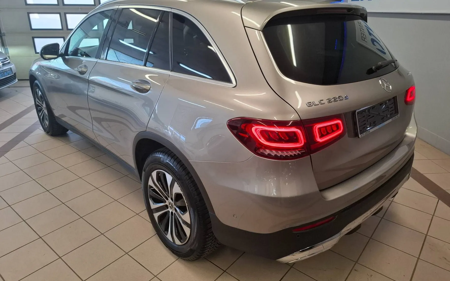 Zunanja slika - Mercedes-Benz GLC-Razred - GLC 220d 4MATIC Avt. VIRTUAL-VELIKA NAVI-KAMERA-AC - 3