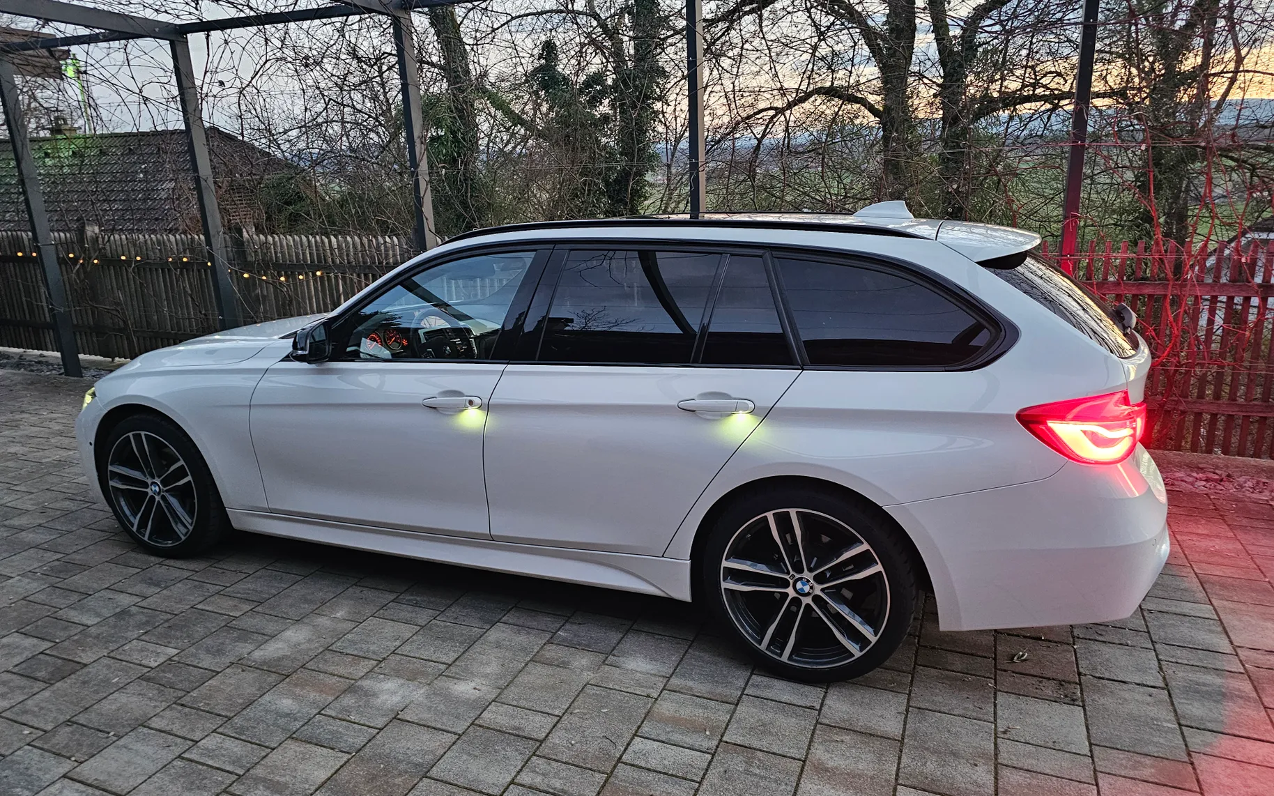 Zunanja slika - BMW Serija 3 - 320d xdrive touring M sport - 6