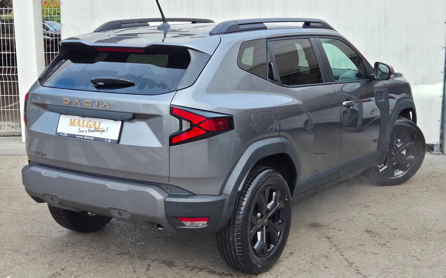 Zunanja slika - Dacia Duster - Extreme ECO-G +Paket City+Zimske gume - 7