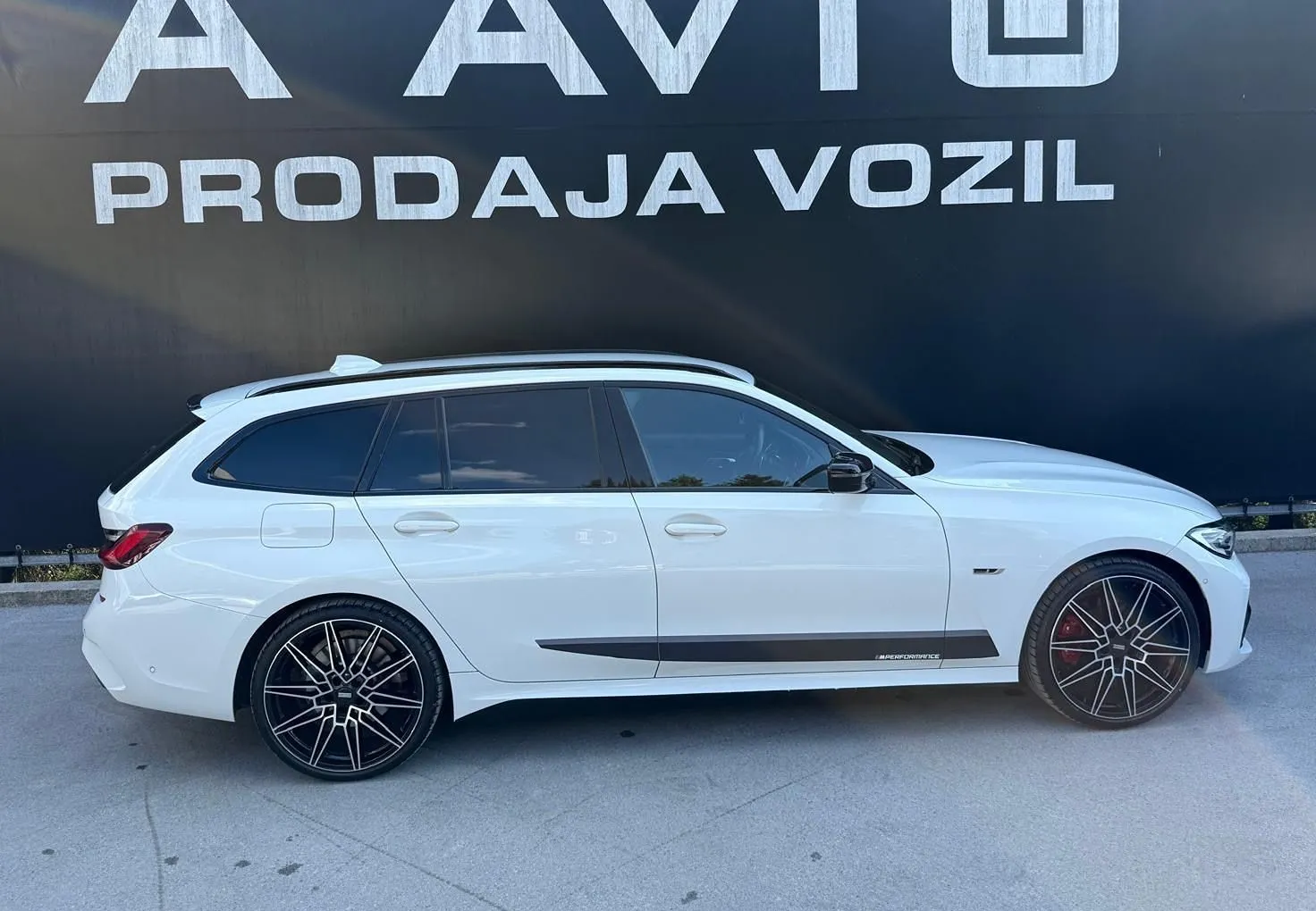 Zunanja slika - BMW Serija 3 - Touring: 320E MSPORT PERFORMANCE-20COL-KAMERA - 3
