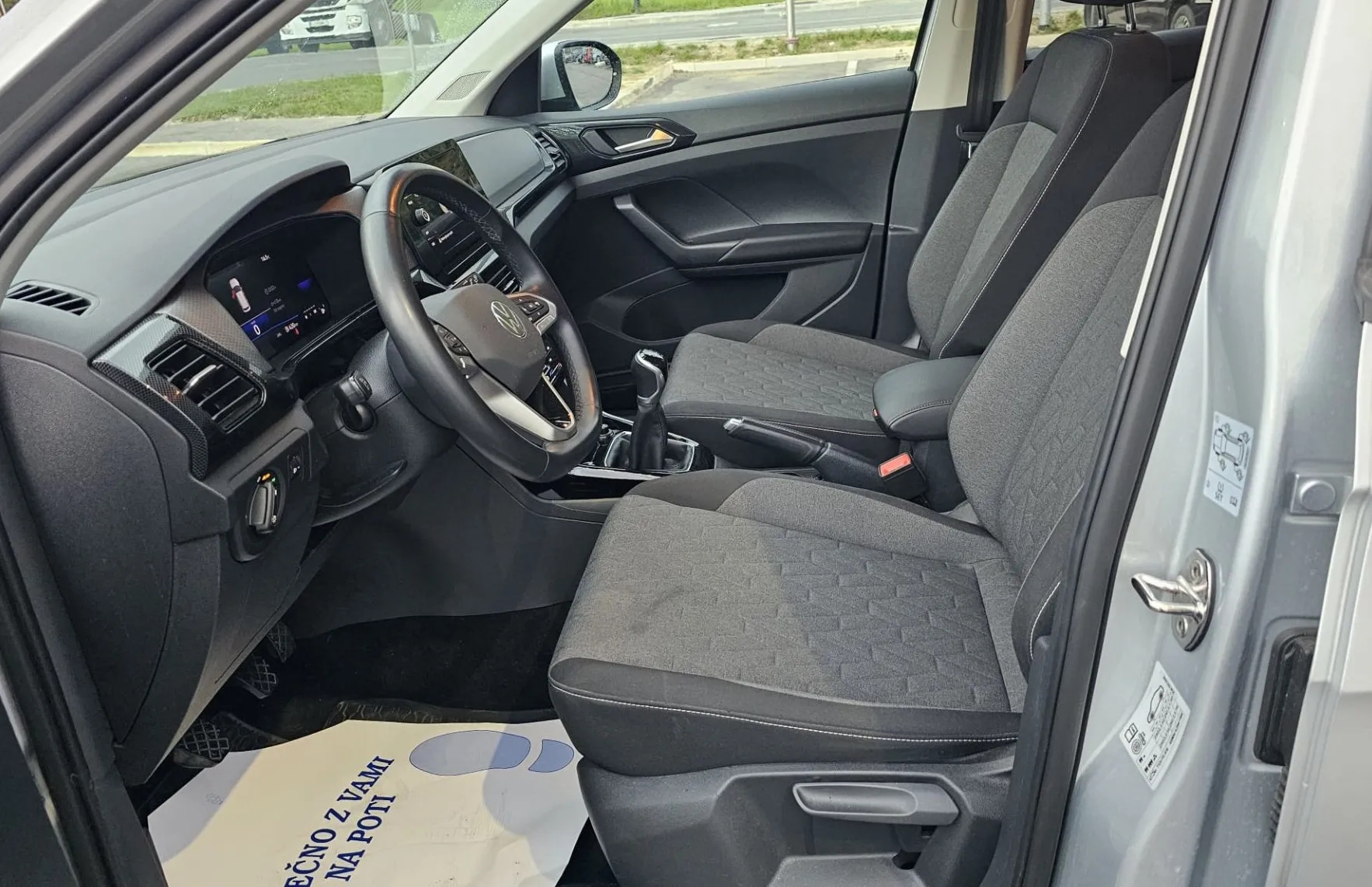 Zunanja slika - Volkswagen T-Cross - 1.0 TSI BMT 4Joy |Slovenski|1 lastnik|kot nov| - 8