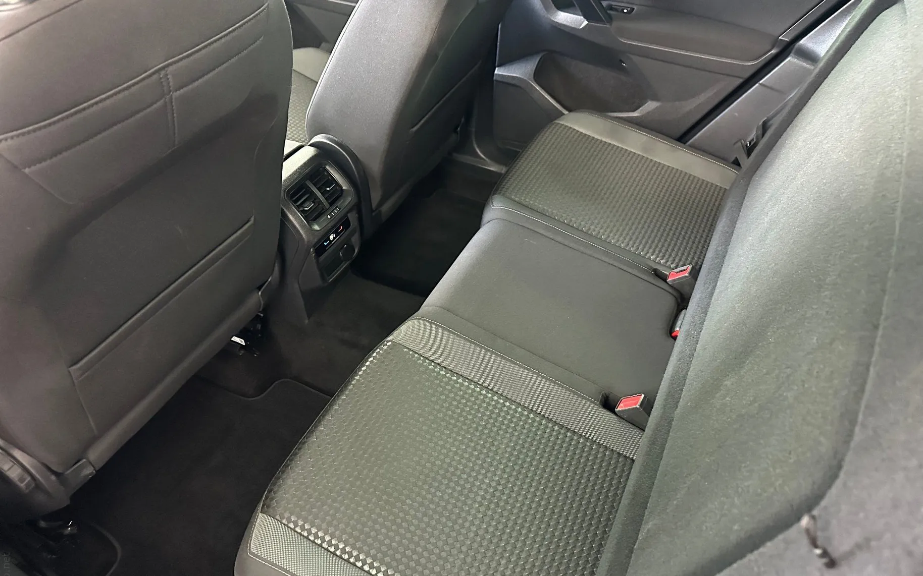 Zunanja slika - Volkswagen Tiguan - 2.0 TDI 110kW.NEMŠKI+4ALU.NAVI.AUT.GRET.SED.LED - 14