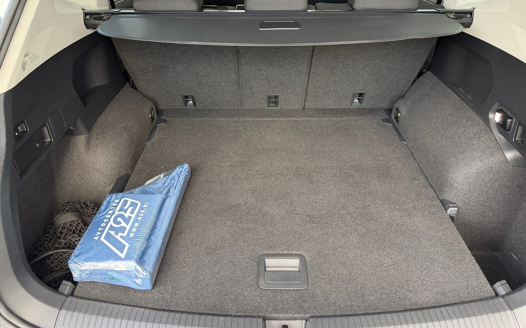 Notranja slika - Volkswagen Tiguan Allspace - 2.0 TDI DSG 4Motion Life-ACC-Vlečna kljuka-LED... - 12