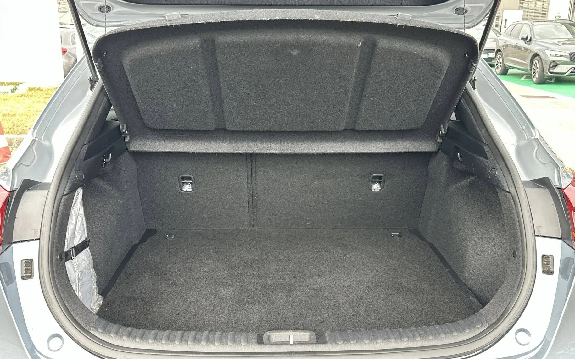 Notranja slika - KIA XCeed - 1.5 T-GDi EX WAY 7DCT - 12