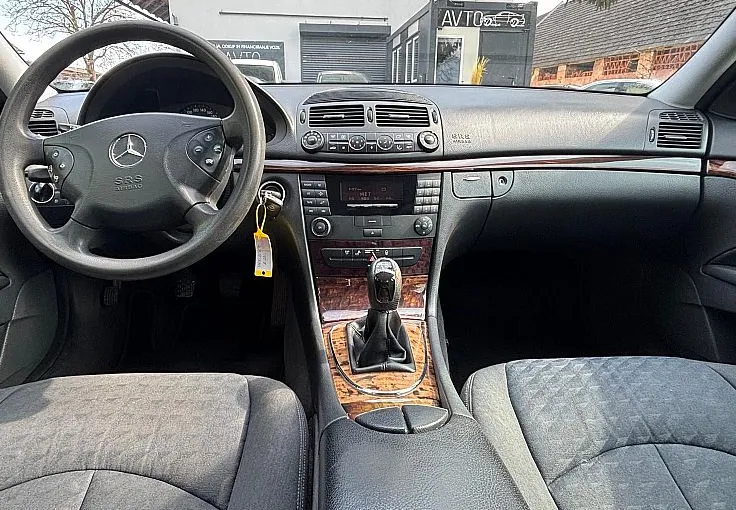 Zunanja slika - Mercedes-Benz E-Razred - E 220 CDI Classic - 10