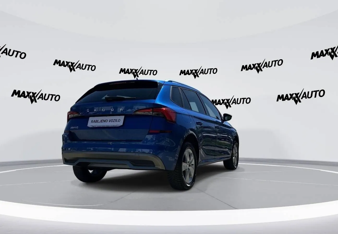 Zunanja slika - Škoda Kamiq - 1.0 TSI Sport  Volan+sedeži  Kamera - 5