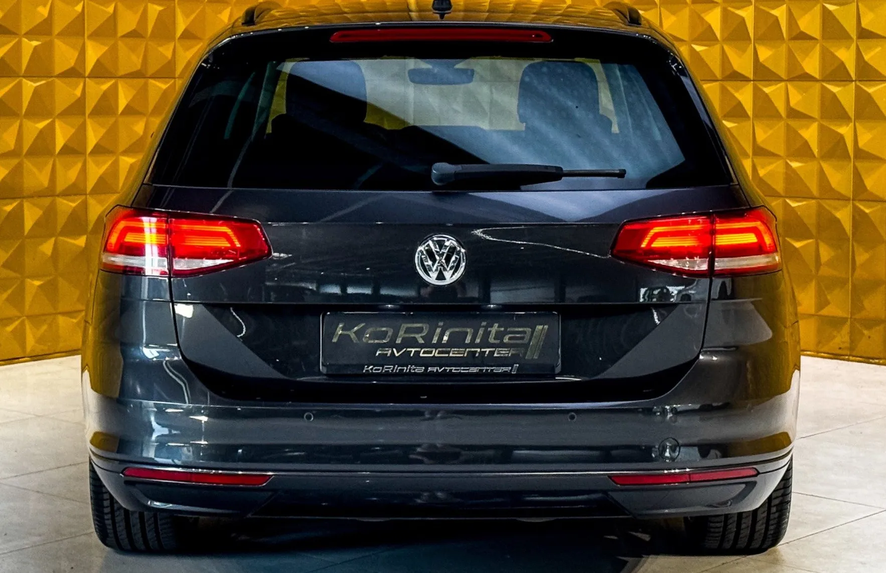 Zunanja slika - Volkswagen Passat - Variant 2.0 TDI AUT. LED-MASAZA-KLJUKA-KAMERA-GRETJE-RADAR - 9