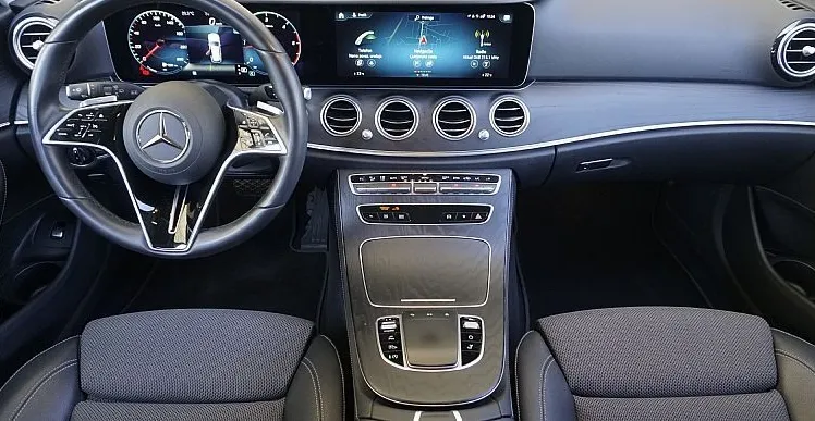 Zunanja slika - Mercedes-Benz E-Razred - E 220 d T Avangarde+ LED+NAVI+18 COL ALU +PRIKLOP+ - 11