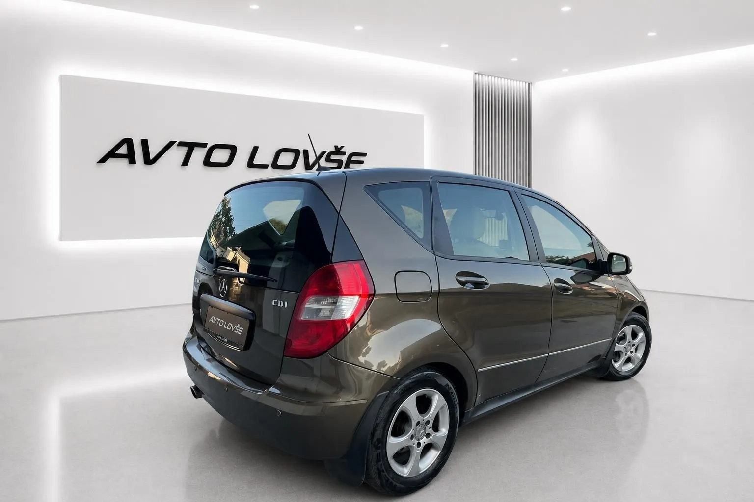 Zunanja slika - Mercedes-Benz A-Razred - A 160 CDI Elegance-KLIMA-ALU-PDC-ODLIČEN - 4