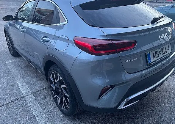 Zunanja slika - KIA XCeed - 1.6 T-GDi EX WAY ISG.7DCT 110.3 kW - 6