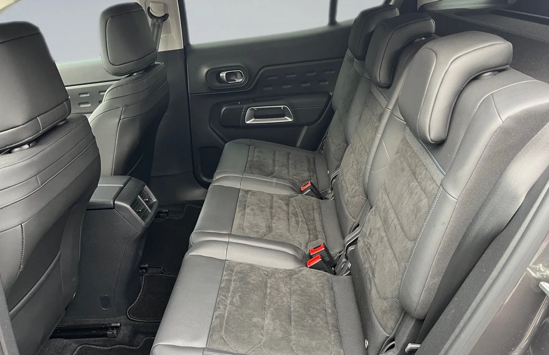 Zunanja slika - Citroën C5 Aircross - PureTech MHEV 130 S S Max e-DCT6 - 11
