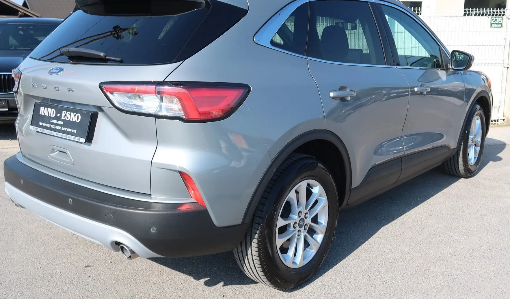 Zunanja slika - Ford Kuga - 1.5 TDCI Titanium Aut.-ALU-NAVI-PDC-LED - 9