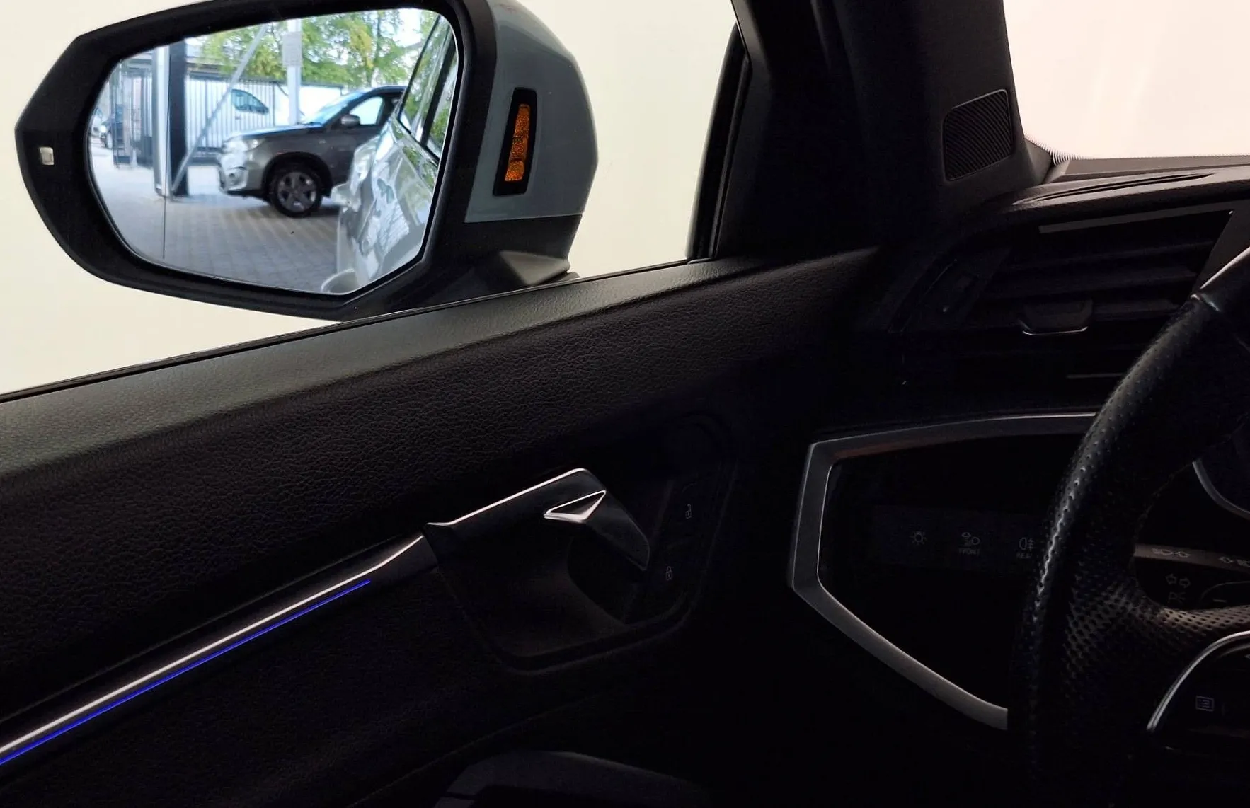 Zunanja slika - Audi Q3 - Sportback 35 TDI S line S tronic•PANO•KAM360•AMBIENT•VL.KLJU - 18