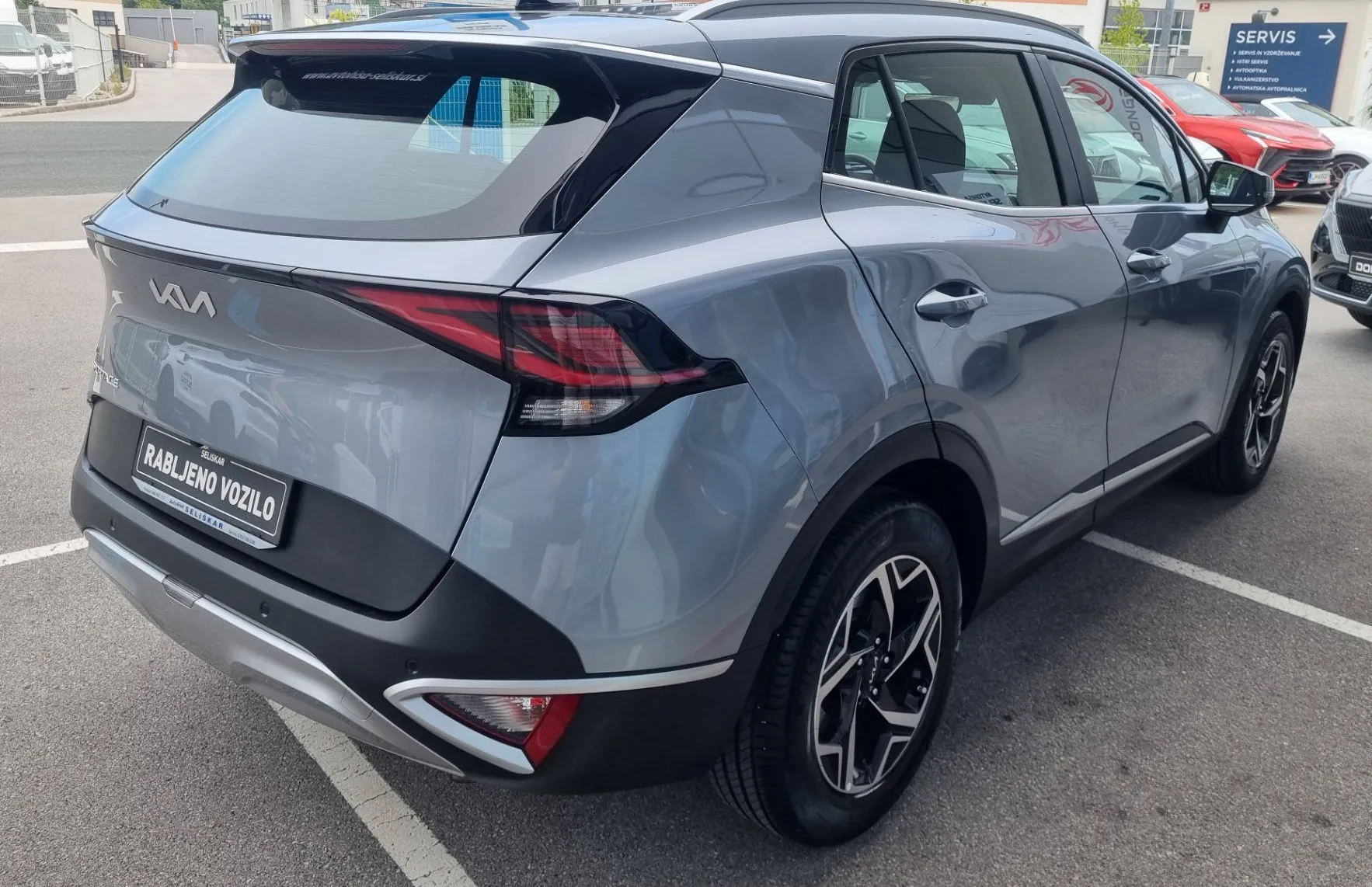 Zunanja slika - KIA Sportage - 1.6 T-GDI MHEV AVTOMATIK - SLOVENSKI + 1. LASTNIK - 8