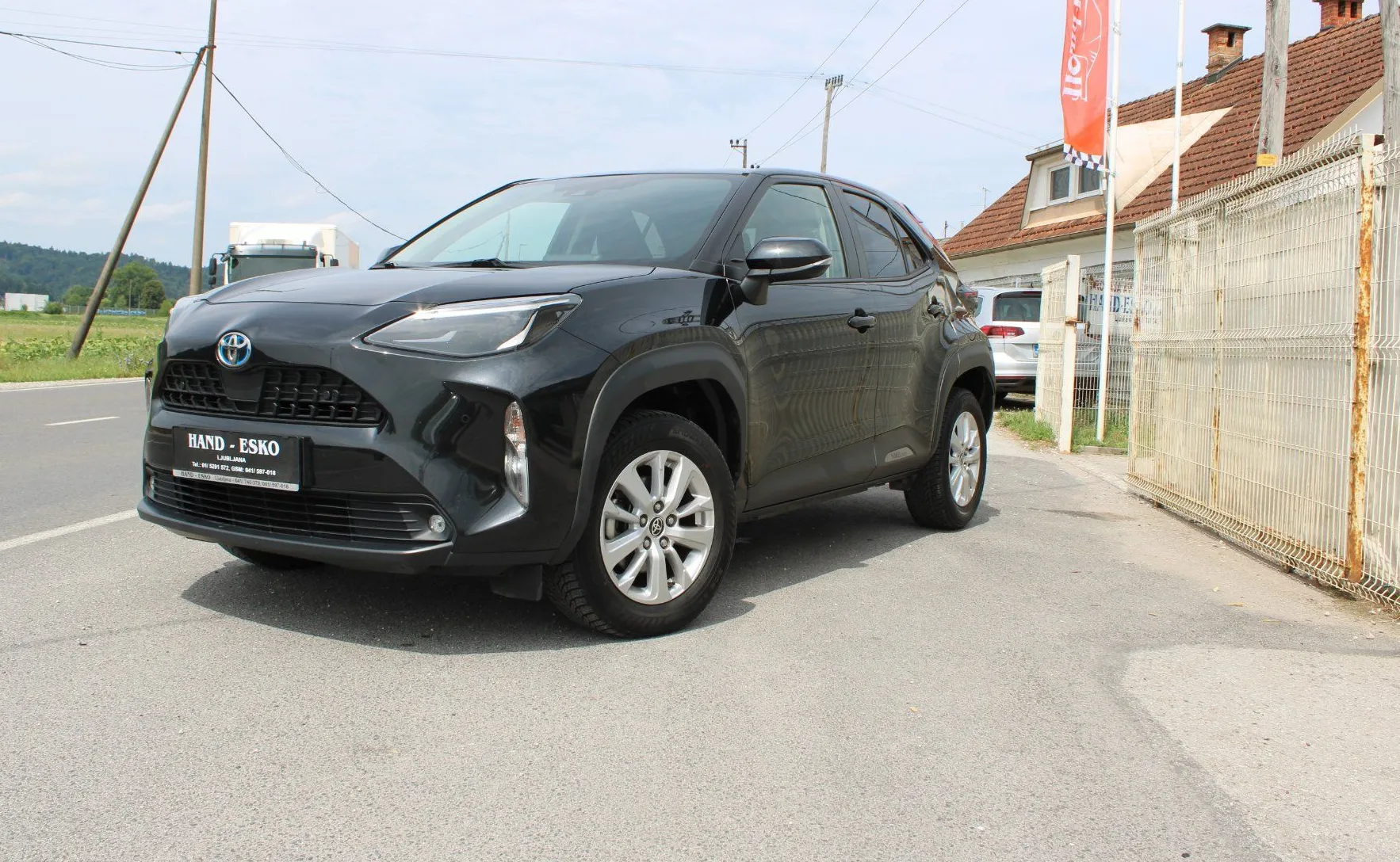 Zunanja slika - Toyota Yaris Cross - Hybrid 1.5 VVT-i Business Avt. - 3