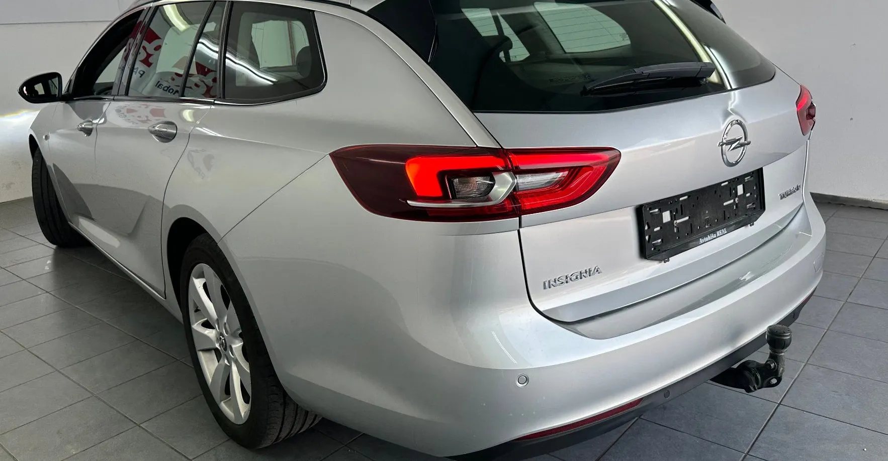 Zunanja slika - Opel Insignia - 1.6 CDTi.USNJE.NAREJEN VEL.SERVIS+MENJALNIKU - 19