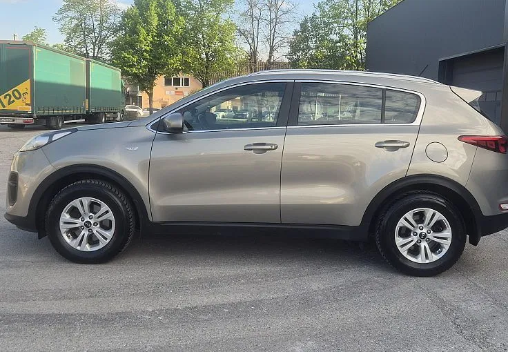 Zunanja slika - KIA Sportage - 1.7 CRDI + BREZ POLOGA + 1.LASTNIK + SLO - 8