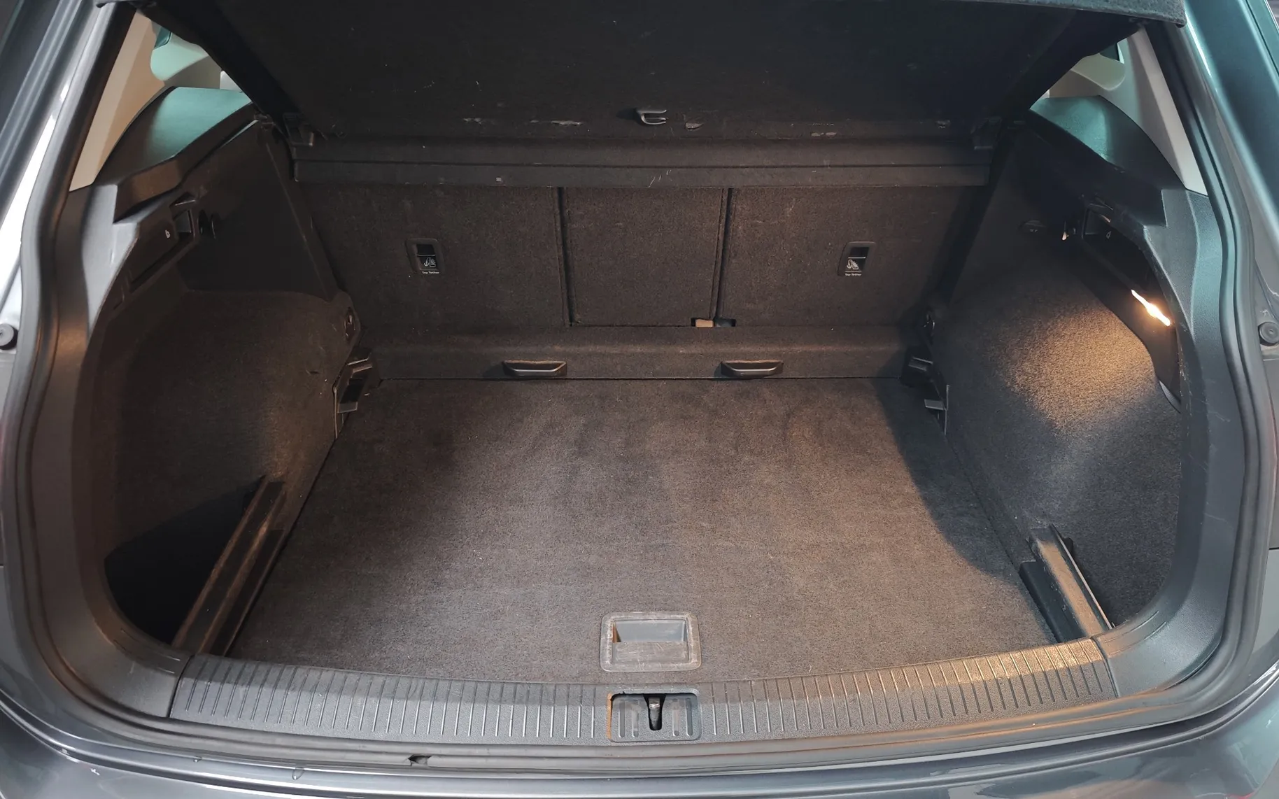 Zunanja slika - VW Tiguan - 2.0 TDI SCR BMT Comfort Edition 110kW DSG NAVI ACC - 17