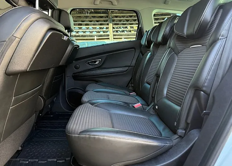 Zunanja slika - Renault Scénic - Grand Scenic Bose Energy dCi 160 EDC - 9