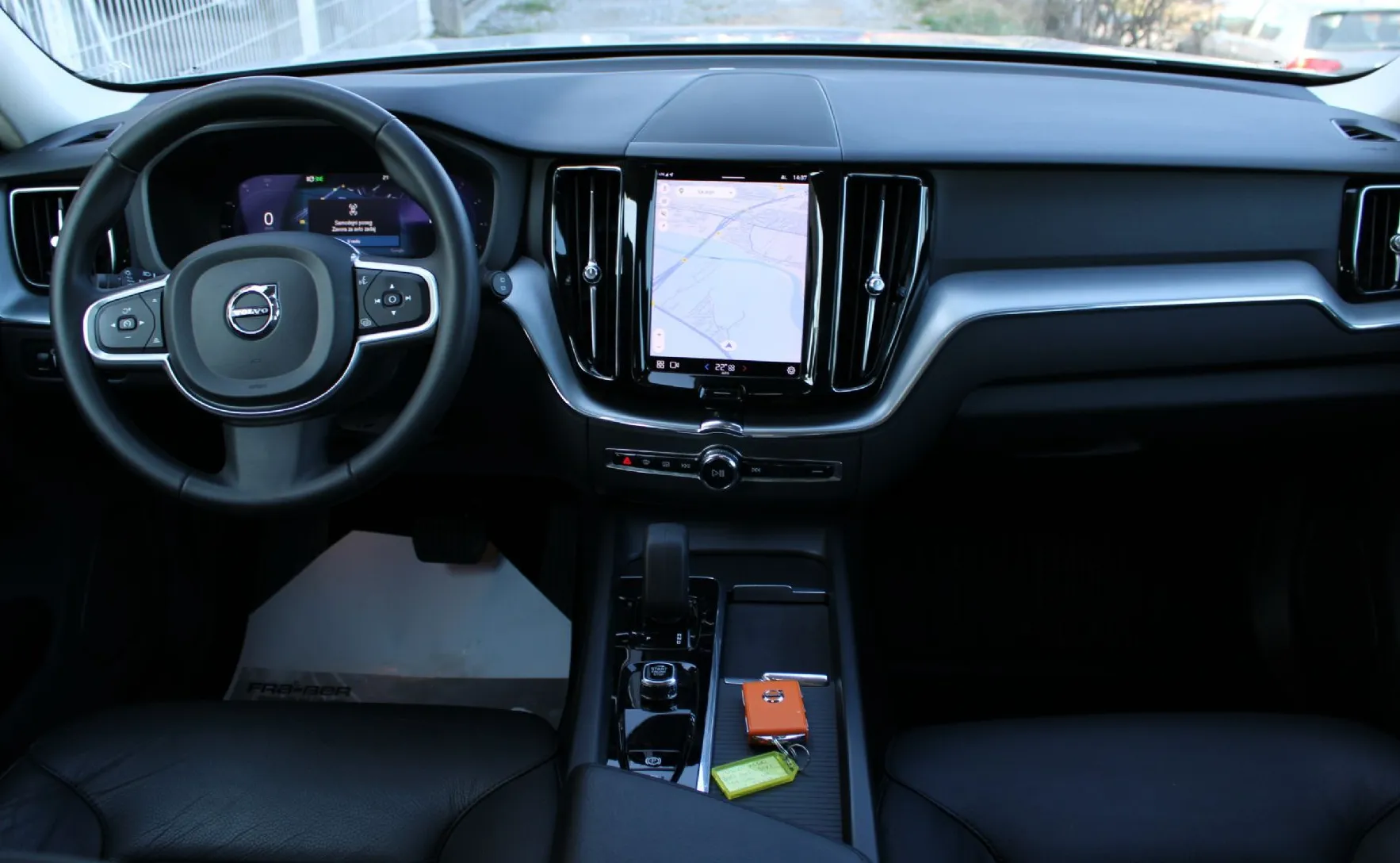 Zunanja slika - Volvo XC60 - B4D AUT Momentum -VIRTUAL-LED-KAMERA-NAVI-MEMORY - 11