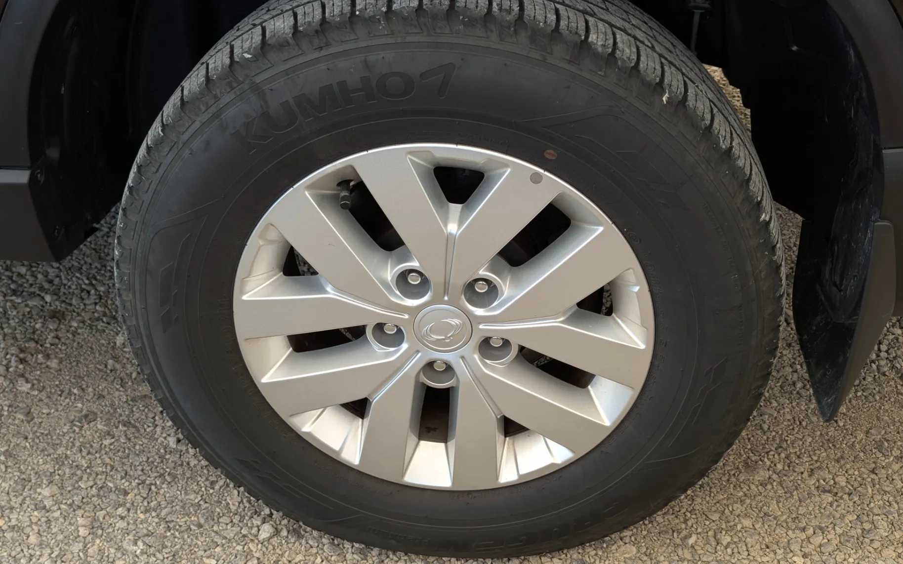 Zunanja slika - SsangYong Musso - Grand 2.2 XDi Venture+ 4WD MT - 7