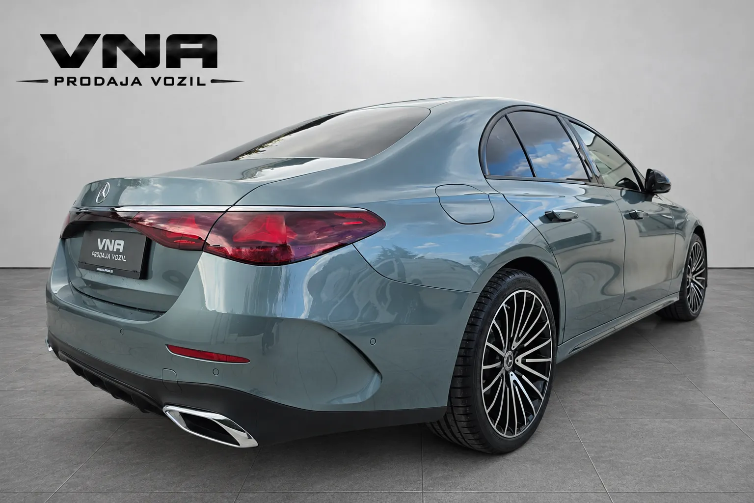 Zunanja slika - Mercedes-Benz E-Razred - E 220 d AMG Line |VIRTUAL|WEBASTO|KLJUKA|RADAR|A19 - 6