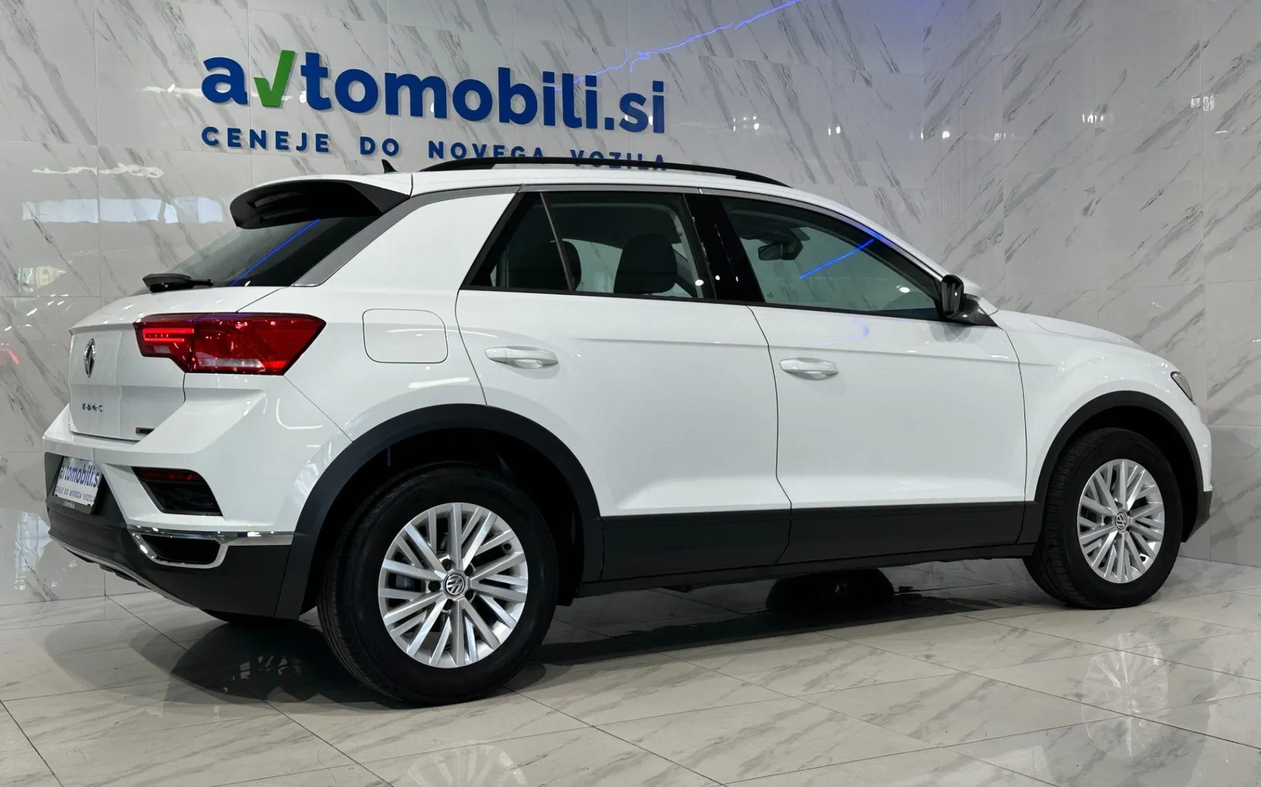 Zunanja slika - Volkswagen T-Roc - 2.0 TDI | 4Motion | ACC | PDC | SLO | - 5