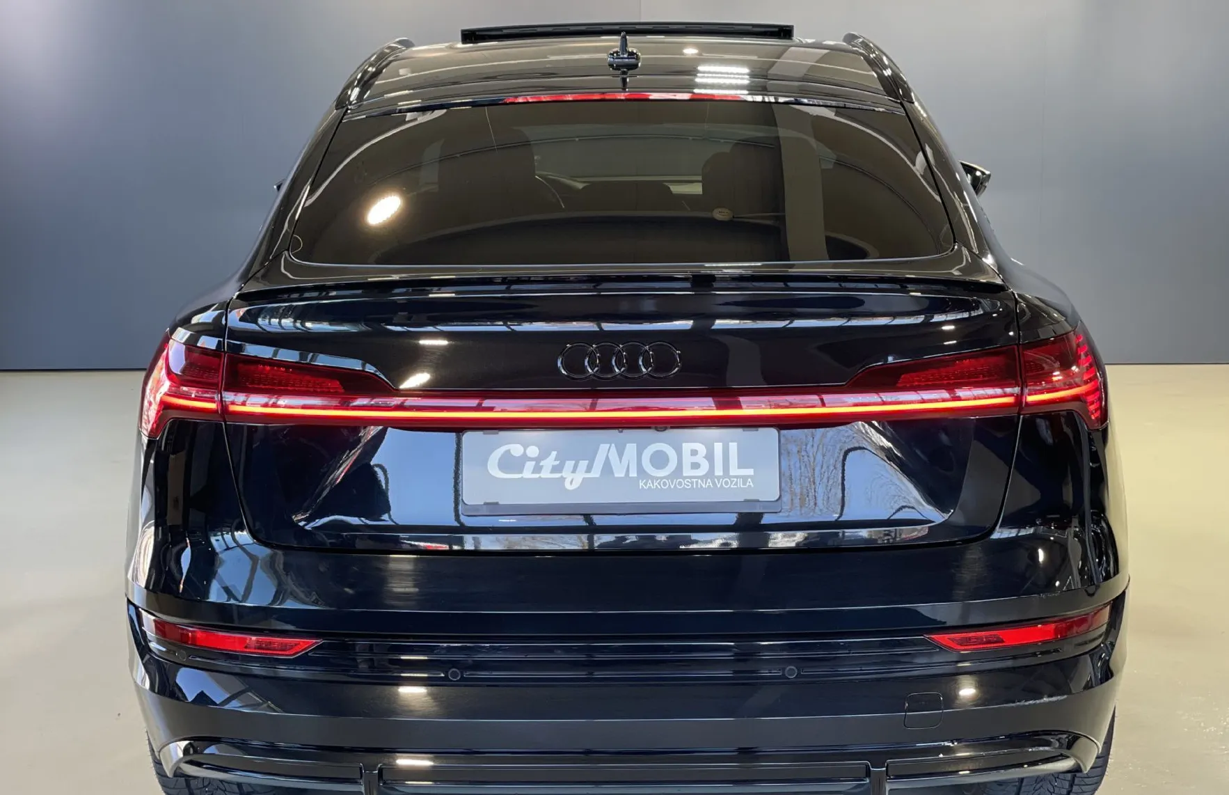 Zunanja slika - Audi e-tron - Sportback 55 quattro S line - 5