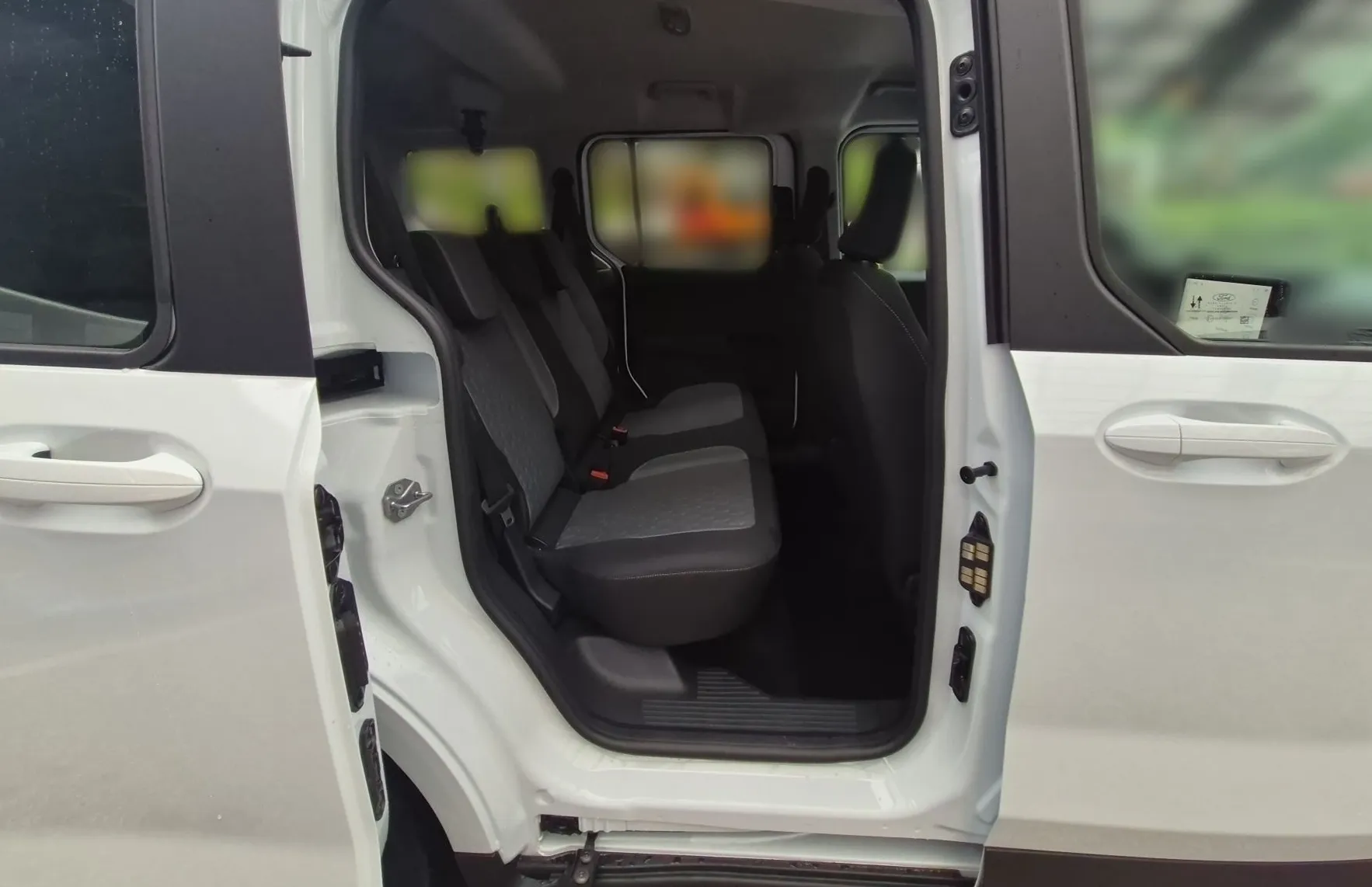 Zunanja slika - Ford Tourneo - Courier E- TITANIUM - 13