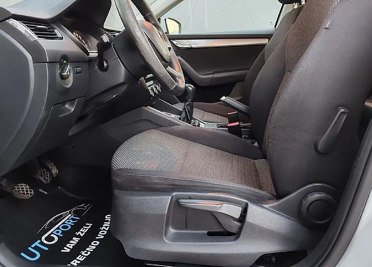 Zunanja slika - Škoda Octavia - 1.2 TSI-PDC-KLIMA-ST.STOP-HITRI KREDIT- - 9