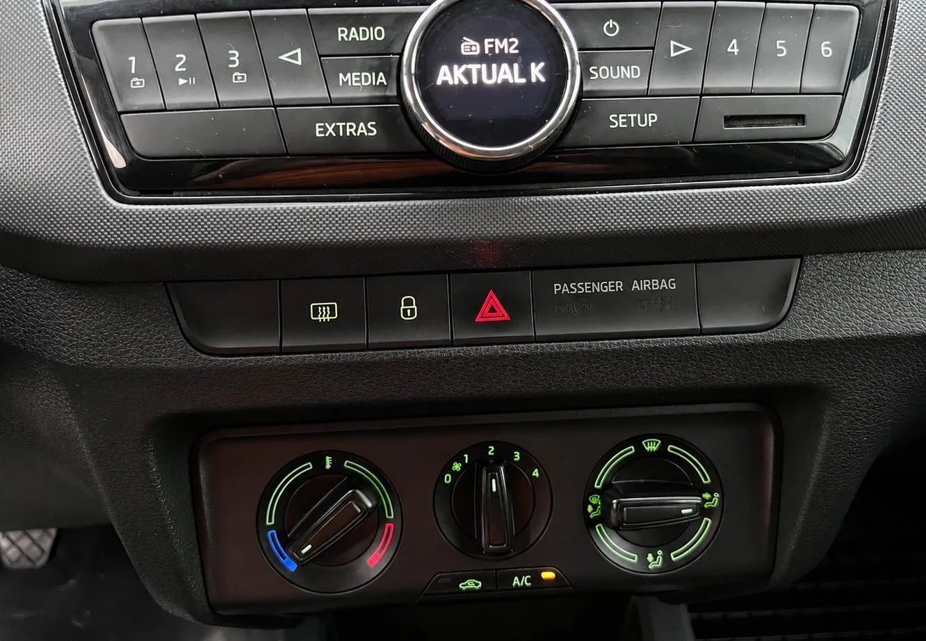 Zunanja slika - Škoda Fabia - 1.0 Active od 1 lastnika garancija samo 61.505 km - 12