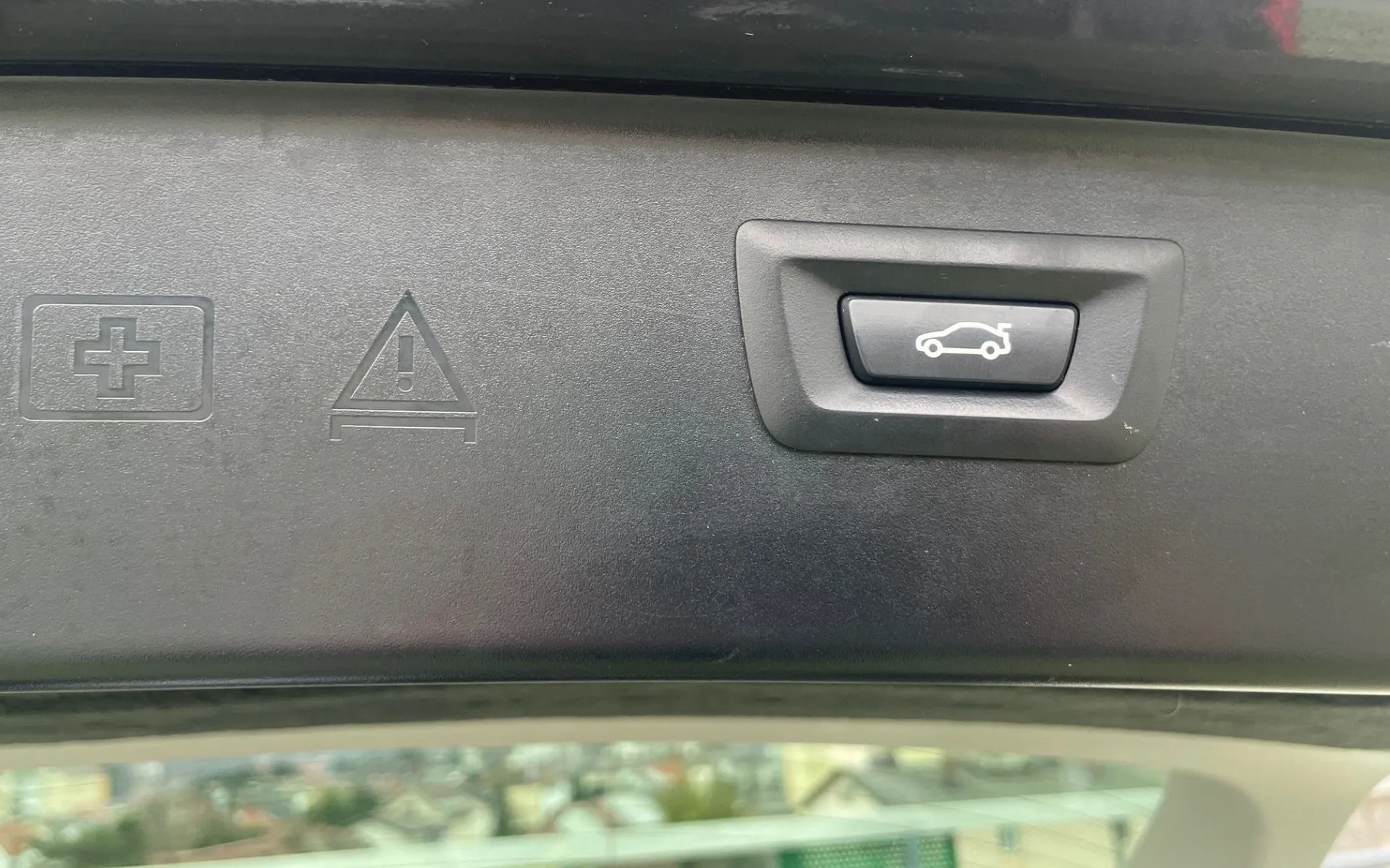 Zunanja slika - BMW Serija 5 - Touring: 520d 140 KW BI-XSENON.NAVI.USNJE.PDC S+Z - 14