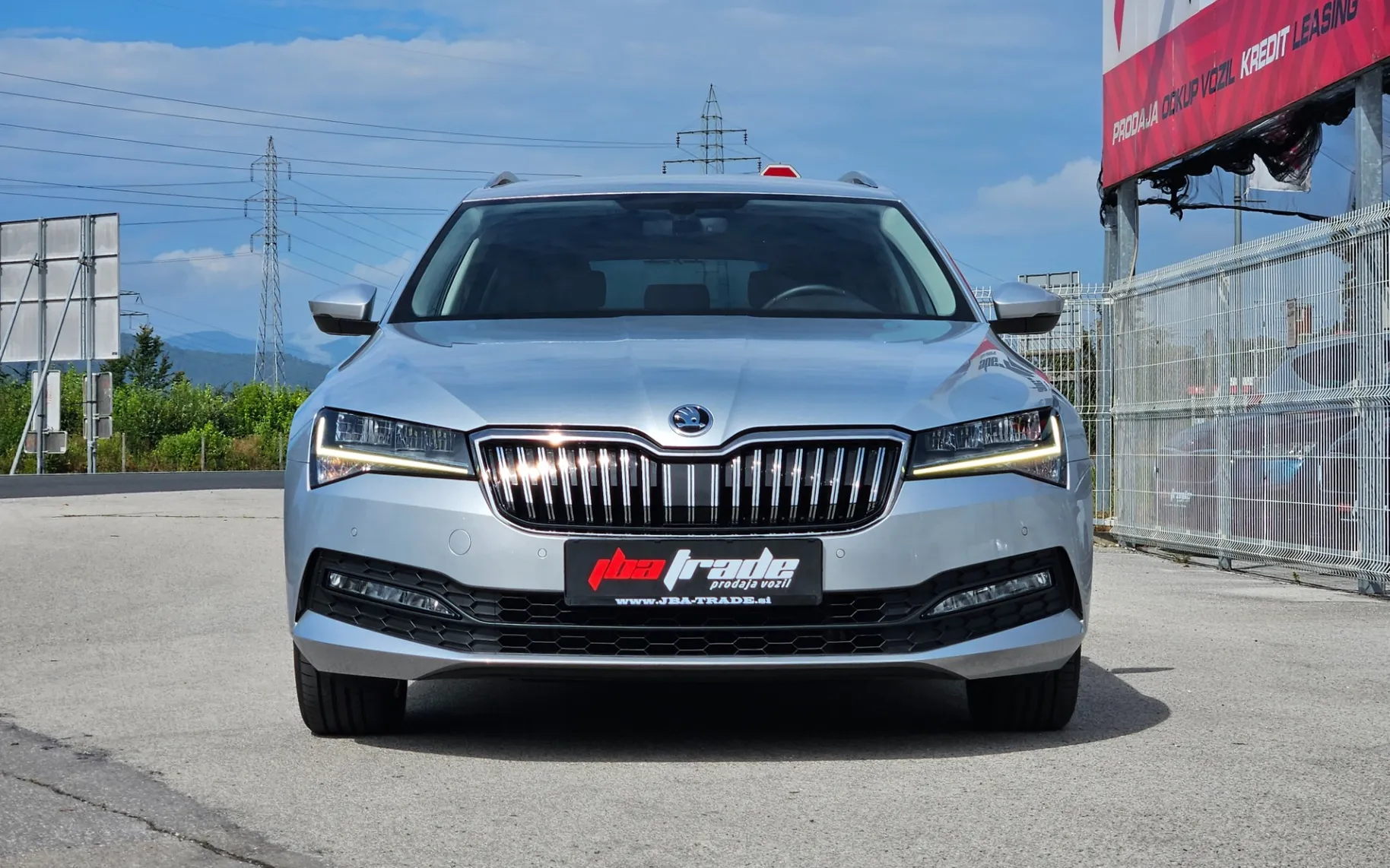 Zunanja slika - Škoda Superb - Combi 2,0 TDI   DSG - 2