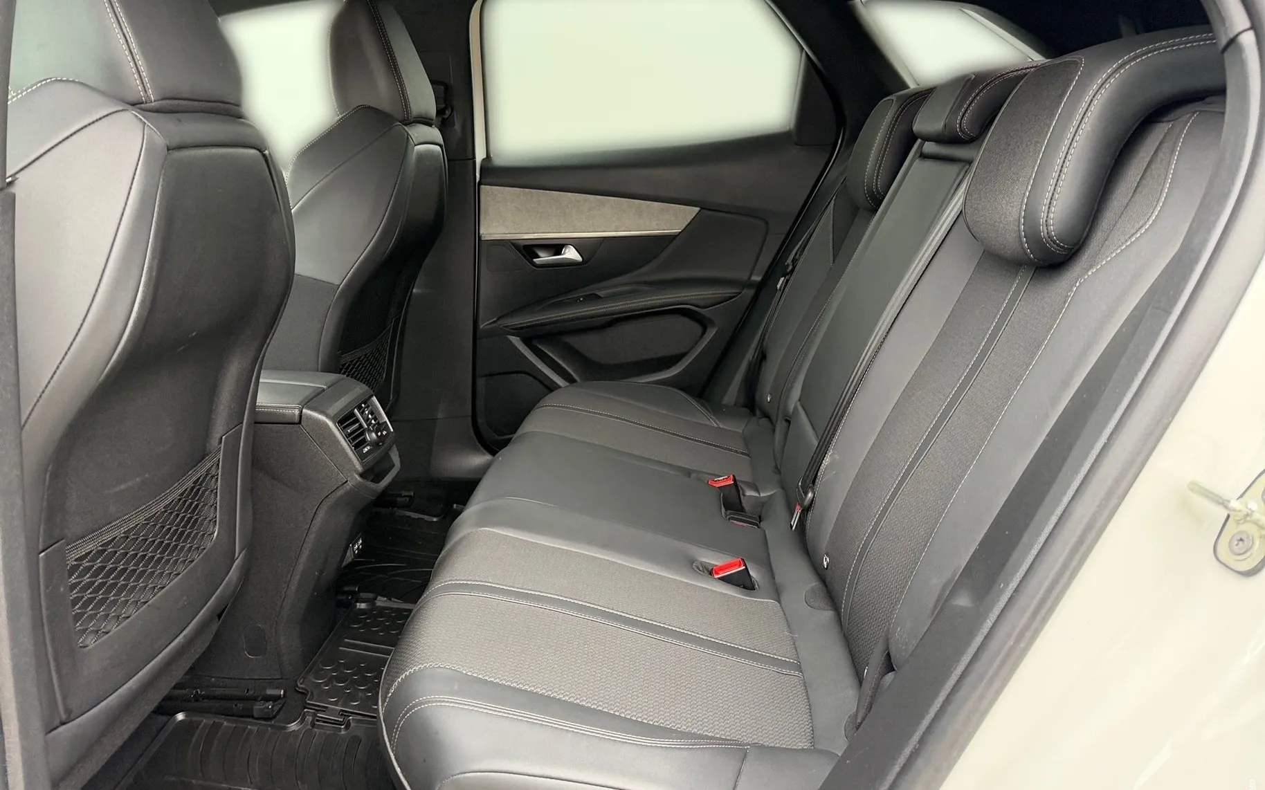 Notranja slika - Peugeot 3008 - 1.5 HDI Aut.GT-Line-SLO-Mrtvi kot-Aktivni tempom.. - 11