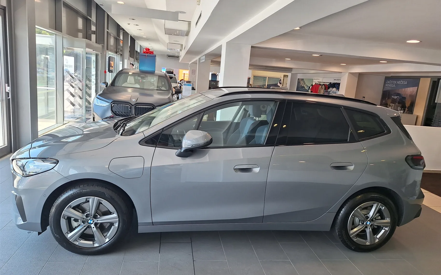 Zunanja slika - BMW Serija 2 - 225e xDrive Active Tourer - 3